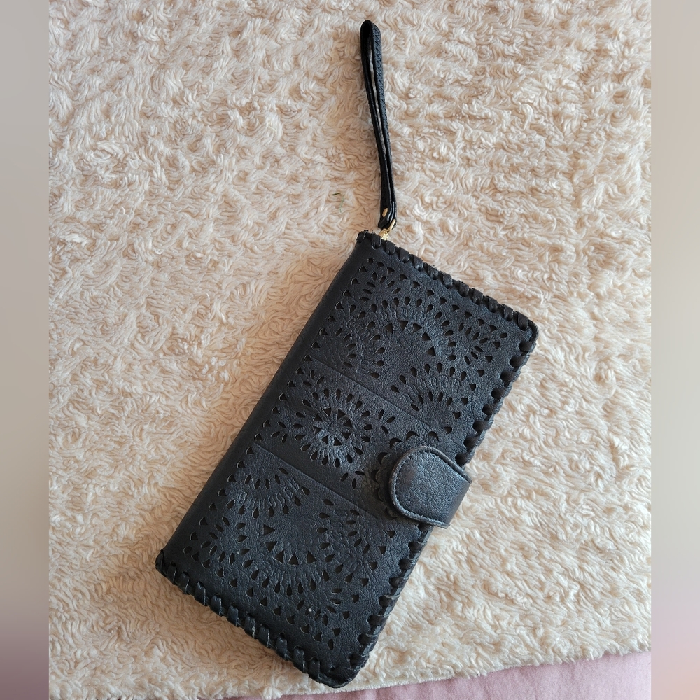 Faux leather wallet/wristlet